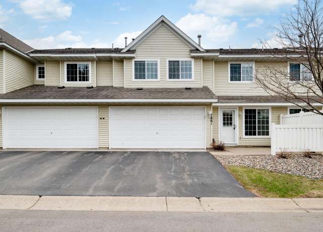 Property at 7861 Autumn Ridge Ave, Chanhassen, MN 55317, 3 beds, 2 baths