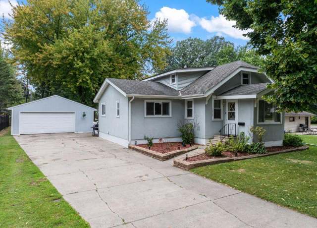 Property at 1212 S Grove Ave, Owatonna, MN 55060, 3 beds, 2 baths