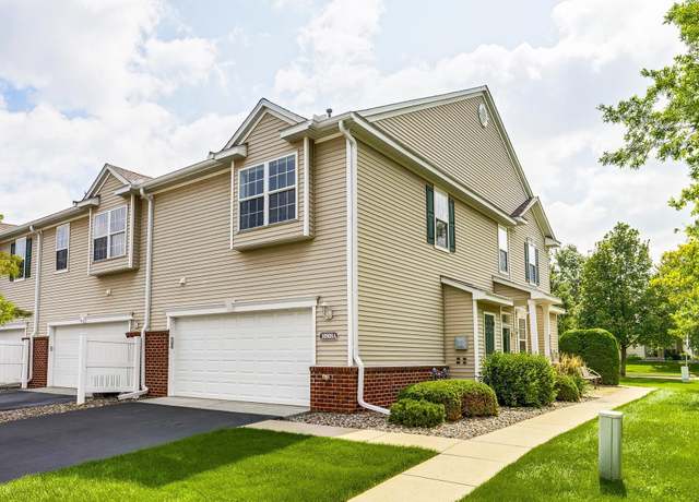 Property at 10808 Hawthorn Trl Unit A, Woodbury, MN 55129, 3 beds, 3 baths