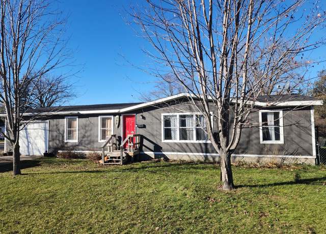 Property at 358 5th Ave SW, Perham, MN 56573, 3 beds, 2 baths