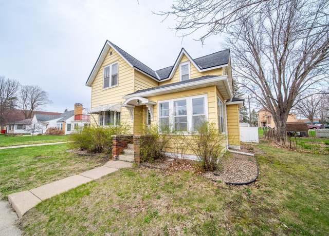 Property at 200 3rd St SW, Pine Island, MN 55963, 3 beds, 1 bath