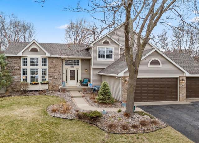 Property at 1784 Sheffield Dr, Woodbury, MN 55125, 5 beds, 4 baths