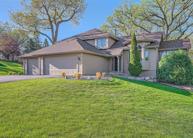 Property at 1825 Woodstone Dr, Victoria, MN 55386, 5 beds, 4 baths