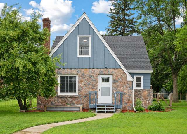 Property at 86 High Ave, Gaylord, MN 55334, 5 beds, 2 baths
