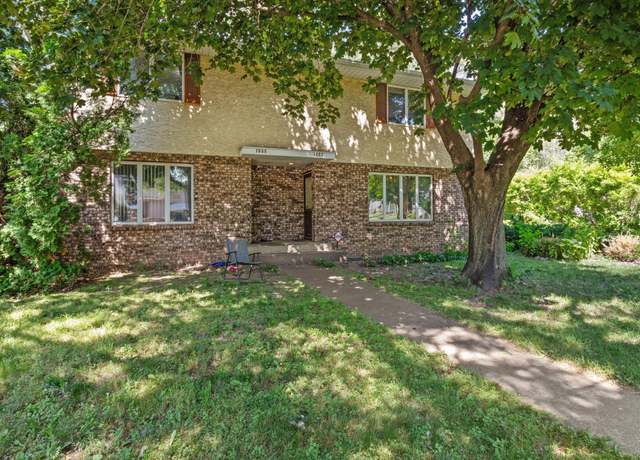 Property at 1555 Arkwright St, Saint Paul, MN 55130, 6 beds, 4 baths