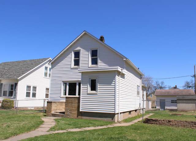 Property at 2612 3rd Ave W, Hibbing, MN 55746, 3 beds, 3 baths