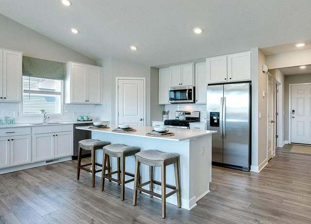 Property at 8863 Jorgensen Ave S, Cottage Grove, MN 55016, 4 beds, 4 baths