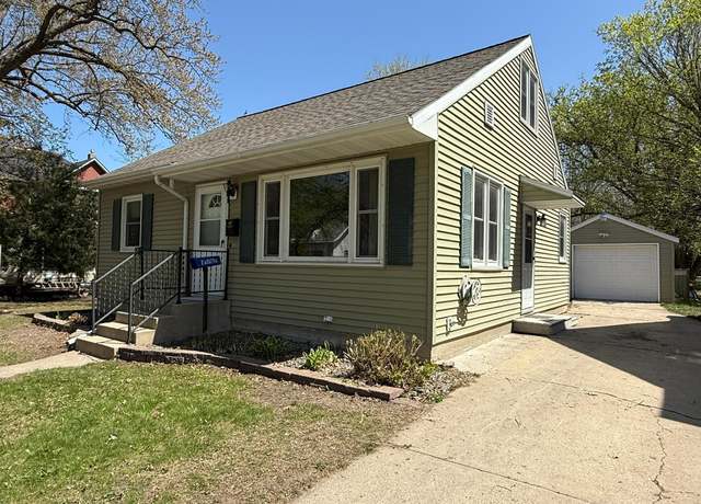Property at 905 3rd St SE, Willmar, MN 56201, 3 beds, 2 baths