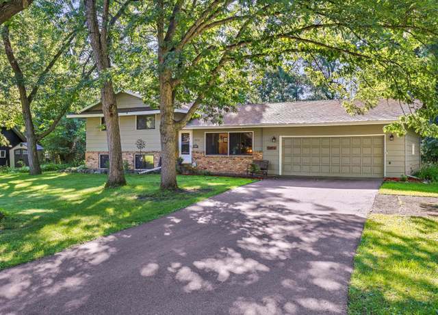 Property at 17876 Ixonia Ave, Lakeville, MN 55044, 4 beds, 2 baths