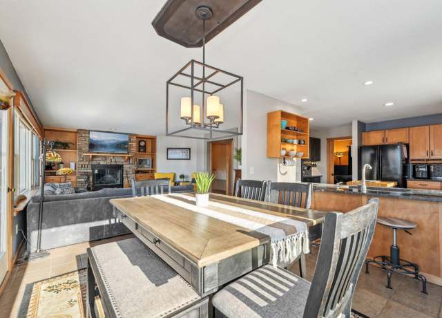 Property at 411 Ridge Rd Unit B, Osceola, WI 54020, 4 beds, 3 baths