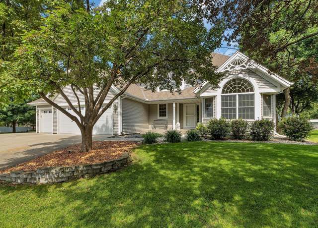 Property at 2668 Waterford Ct, Saint Cloud, MN 56301, 4 beds, 4 baths