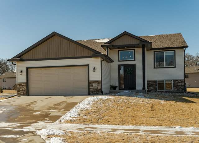 Property at 6817 Gaillardia Dr NW, Rochester, MN 55901, 4 beds, 3 baths