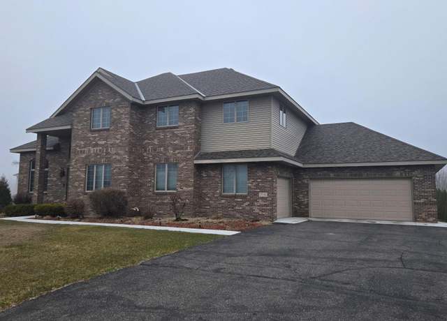 Property at 3341 21st Ave S, Saint Cloud, MN 56301, 5 beds, 5 baths