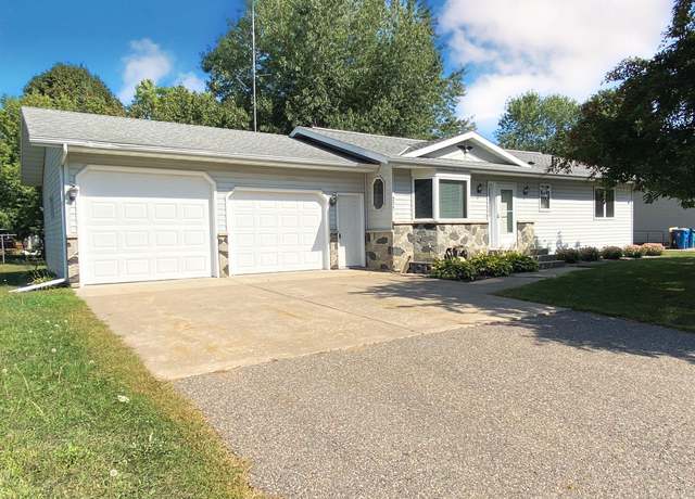 Photo of 277 Balsam Dr, Foley, MN 56329