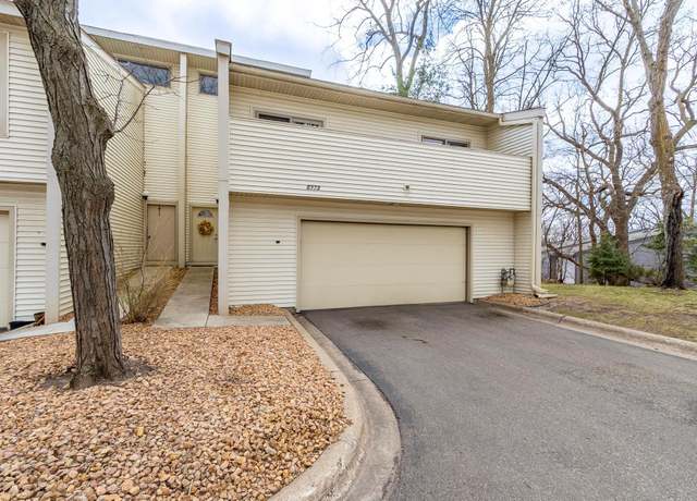 Property at 8372 Lower 138th Ct, Apple Valley, MN 55124, 4 beds, 2 baths