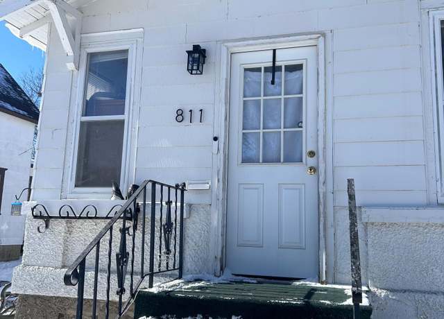 Property at 811 6th St NW, Austin, MN 55912, 2 beds, 1 bath