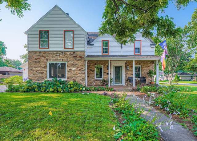Property at 735 6th St W, Hastings, MN 55033, 3 beds, 3 baths