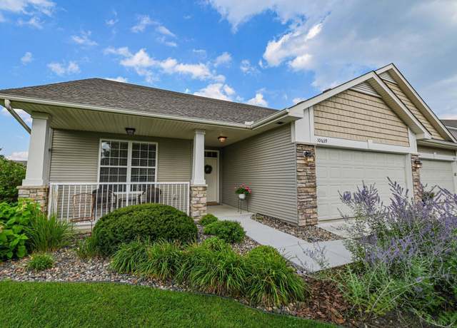 Property at 10639 Kingsfield Ln, Woodbury, MN 55129, 3 beds, 2 baths
