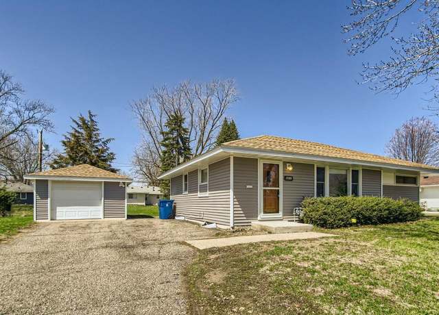 Property at 9912 10th Ave S, Bloomington, MN 55420, 3 beds, 1 bath