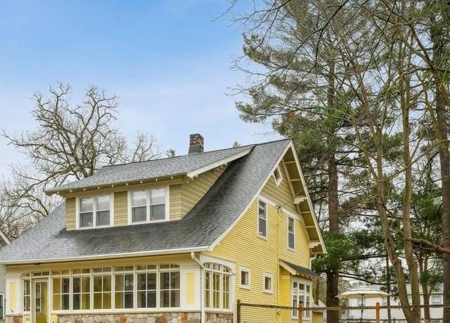 Property at 813 Olive St W, Stillwater, MN 55082, 3 beds, 3 baths