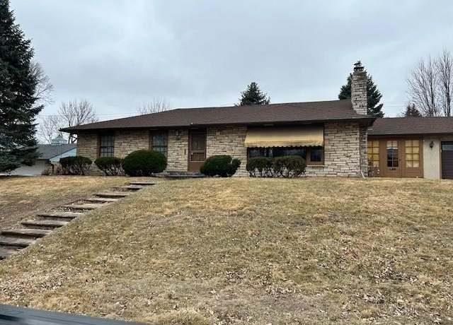 Property at 3607 York Ave N, Robbinsdale, MN 55422, 3 beds, 2 baths