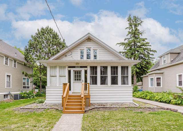 Property at 1023 12th St N, Fargo, ND 58102, 5 beds, 3 baths