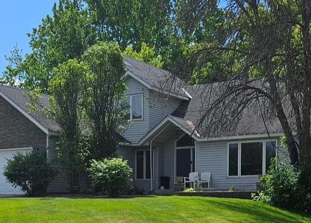 Property at 3113 Chandler Ct, Burnsville, MN 55337, 5 beds, 4 baths