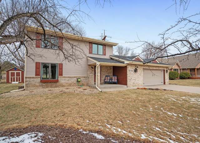 Property at 16747 Illinois Ave, Lakeville, MN 55044, 4 beds, 3 baths