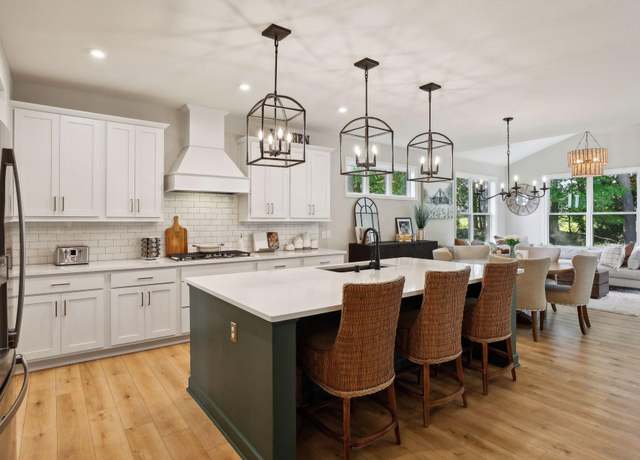 Property at 6601 Astilbe Ct, Minnetrista, MN 55331, 5 beds, 5 baths