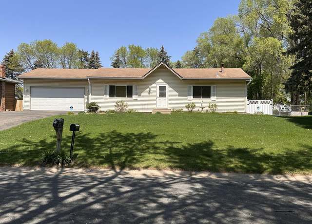 Property at 827 124th Ln NE, Blaine, MN 55434, 3 beds, 2 baths