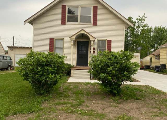 Property at 1008 W 2nd St, Winona, MN 55987, 3 beds, 2 baths