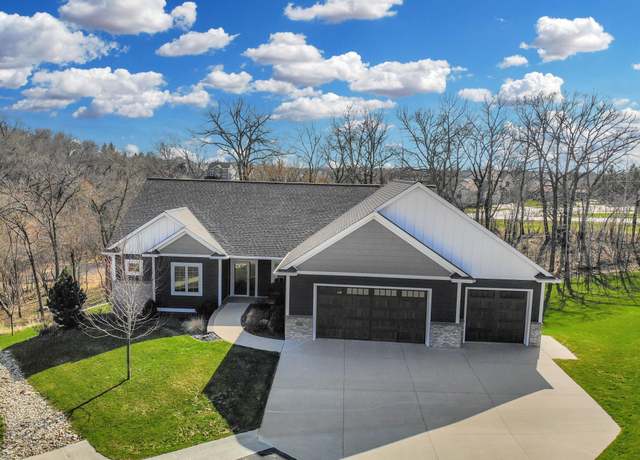 Property at 1658 Echo Ridge St SW, Rochester, MN 55902, 6 beds, 3 baths