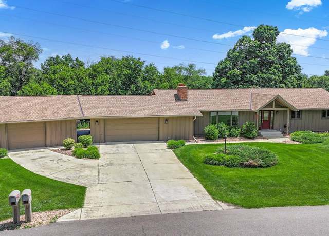 Property at 2710 Pioneer Ln, Saint Cloud, MN 56301, 5 beds, 4 baths