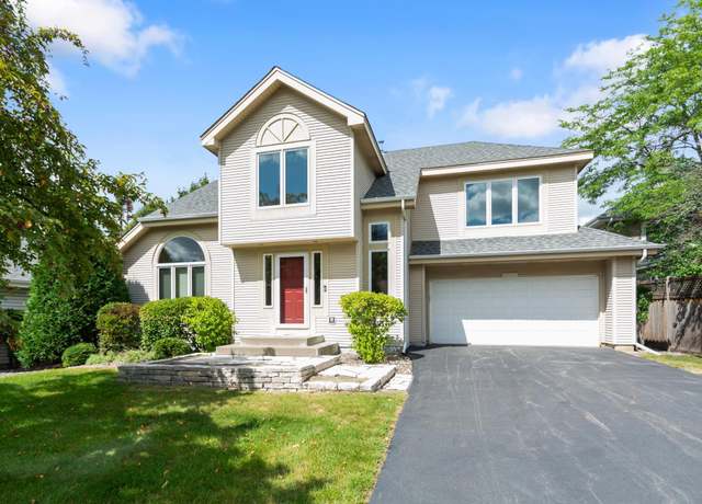 Property at 15640 16th Ave N, Plymouth, MN 55447, 3 beds, 3 baths
