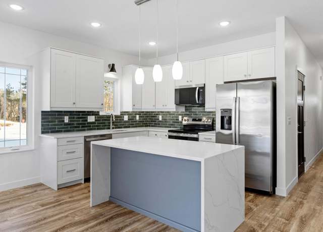 Property at 425 W 8th St #19, New Richmond, WI 54017, 3 beds, 3 baths