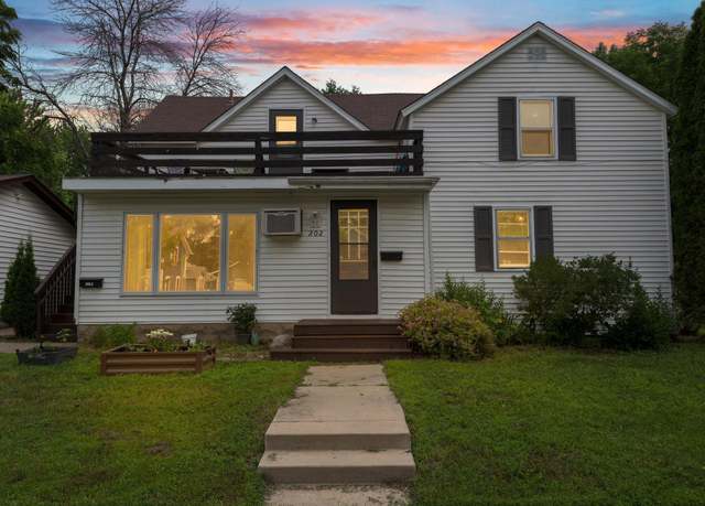 Property at 202 N Maple St, Chaska, MN 55318, 4 beds, 3 baths