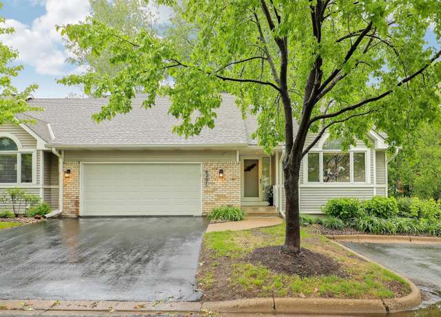 Property at 8207 Norman Creek Trl, Bloomington, MN 55437, 3 beds, 4 baths
