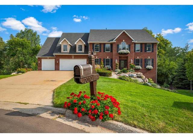 Property at 2012 Pine Ridge Dr, West Saint Paul, MN 55118, 5 beds, 5 baths
