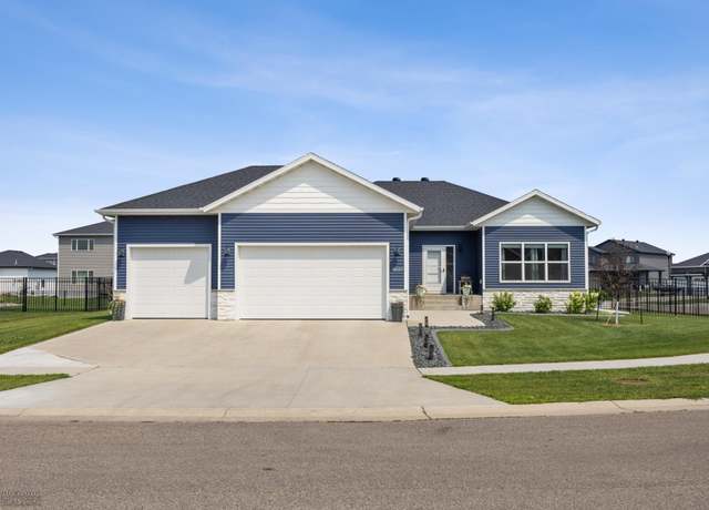 Property at 3037 Prairie Farms Cir S, Fargo, ND 58104, 4 beds, 3 baths