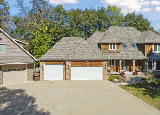 Property at 1811 Lake Lucy Ln, Chanhassen, MN 55331, 4 beds, 4 baths