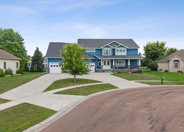 Property at 3109 41st Ave S, Fargo, ND 58104, 7 beds, 5 baths
