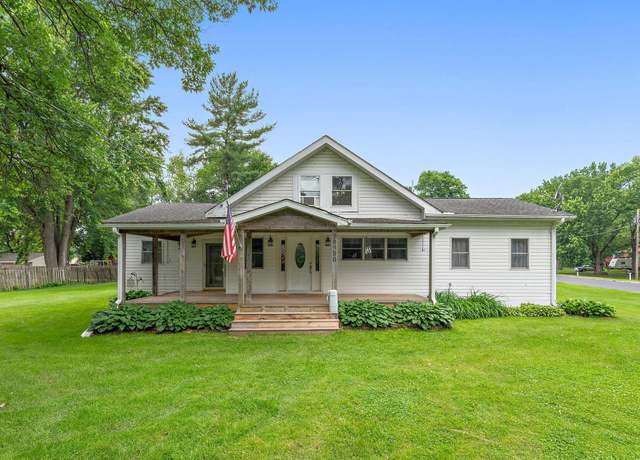 Property at 28980 Old Towne Rd, Chisago City, MN 55013, 2 beds, 1 bath