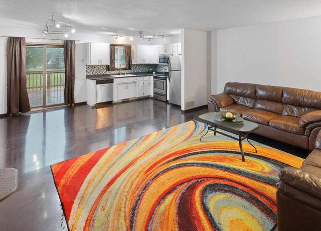 Property at 226 Crocus Ln, Monticello, MN 55362, 3 beds, 1 bath
