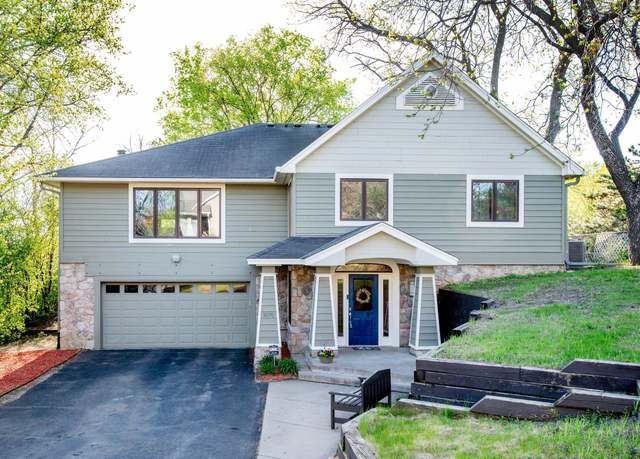 Property at 1070 Jefferson Ave, Saint Paul, MN 55105, 5 beds, 4 baths