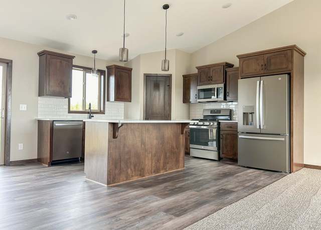 Property at 4646 9th St NE, Saint Cloud, MN 56304, 5 beds, 3 baths