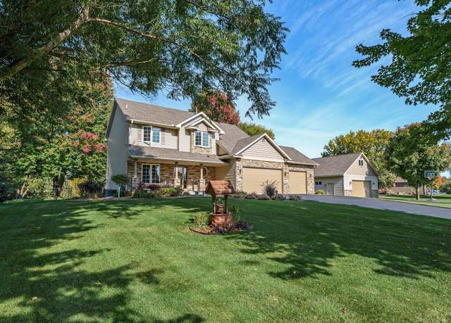 Property at 4015 136th Ave, Ham Lake, MN 55449, 5 beds, 4 baths
