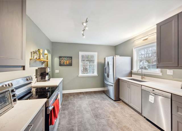 Property at 4007 Dupont Ave N, Minneapolis, MN 55412, 3 beds, 2 baths
