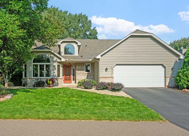 Property at 11250 N Eagle Lake Blvd, Maple Grove, MN 55369, 3 beds, 3 baths