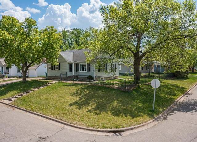 Property at 115 Birchridge Dr, Brainerd, MN 56401, 3 beds, 2 baths