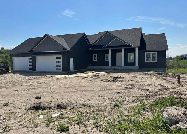 Property at 2301 Payten Ln, Jordan, MN 55352, 4 beds, 4 baths